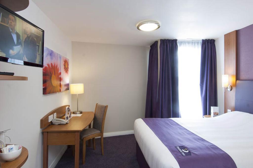 Premier Inn Dundee West Szoba fotó