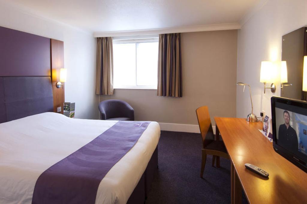 Premier Inn Dundee West Szoba fotó