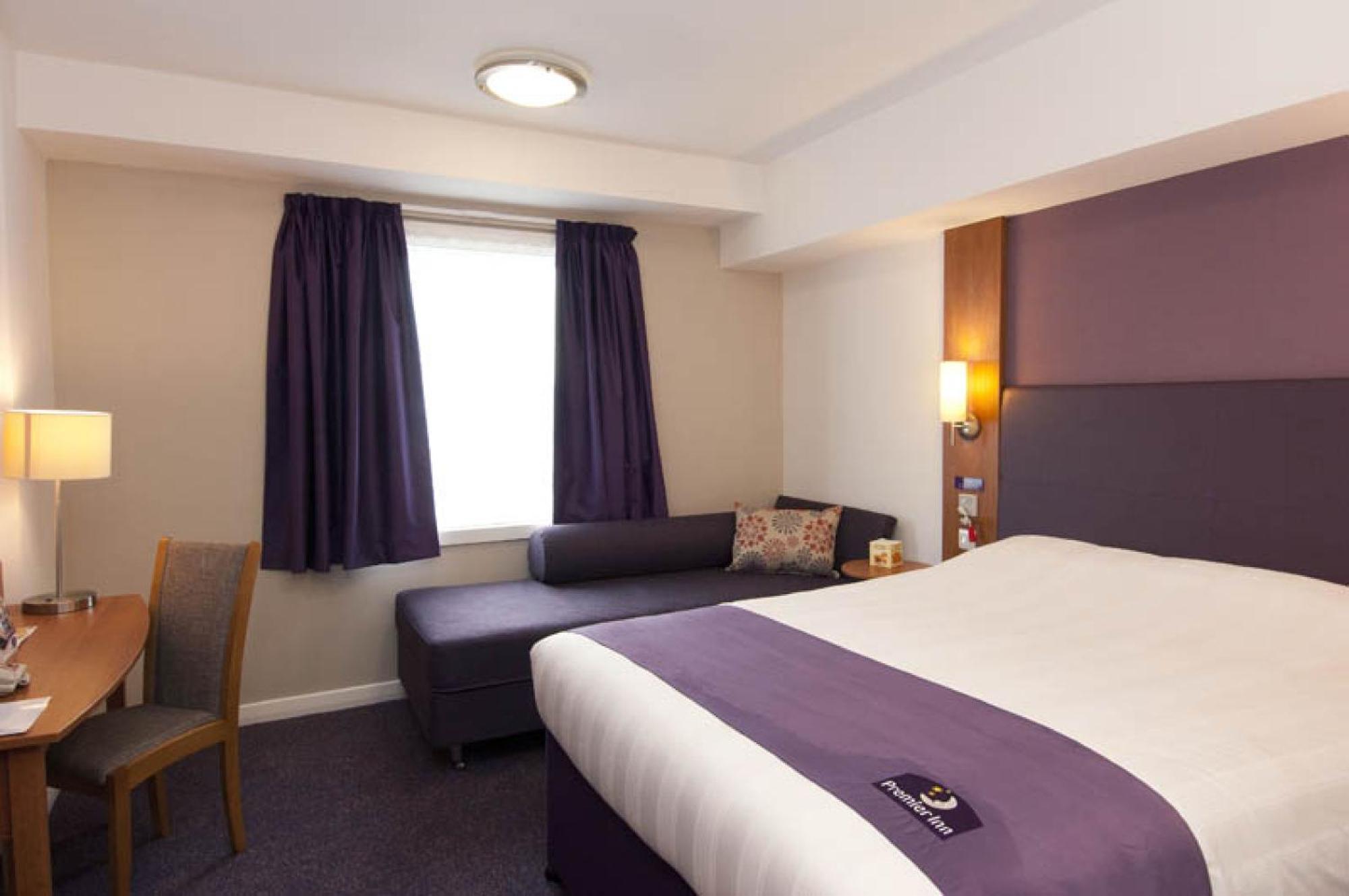 Premier Inn Dundee West Kültér fotó