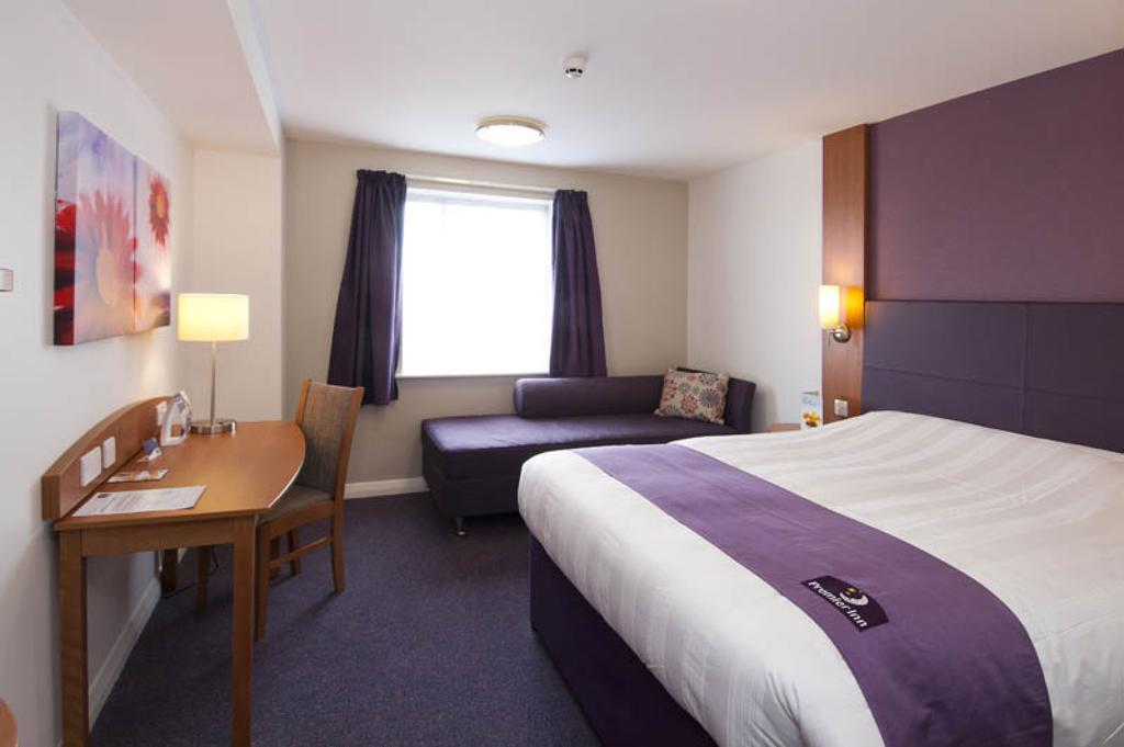 Premier Inn Dundee West Szoba fotó