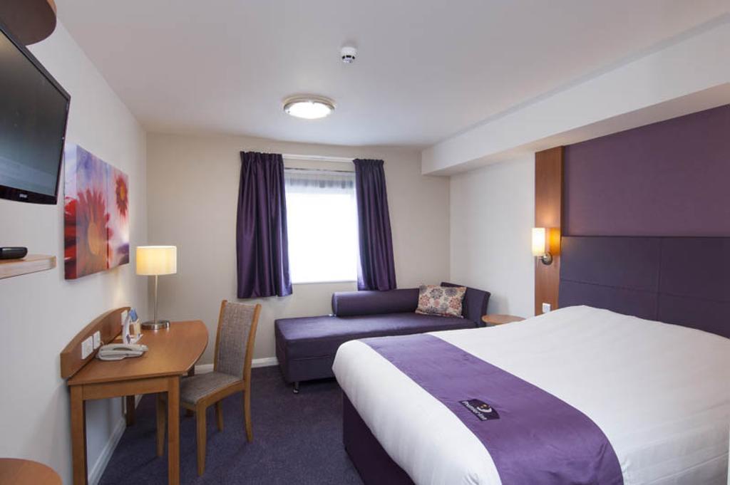 Premier Inn Dundee West Kültér fotó